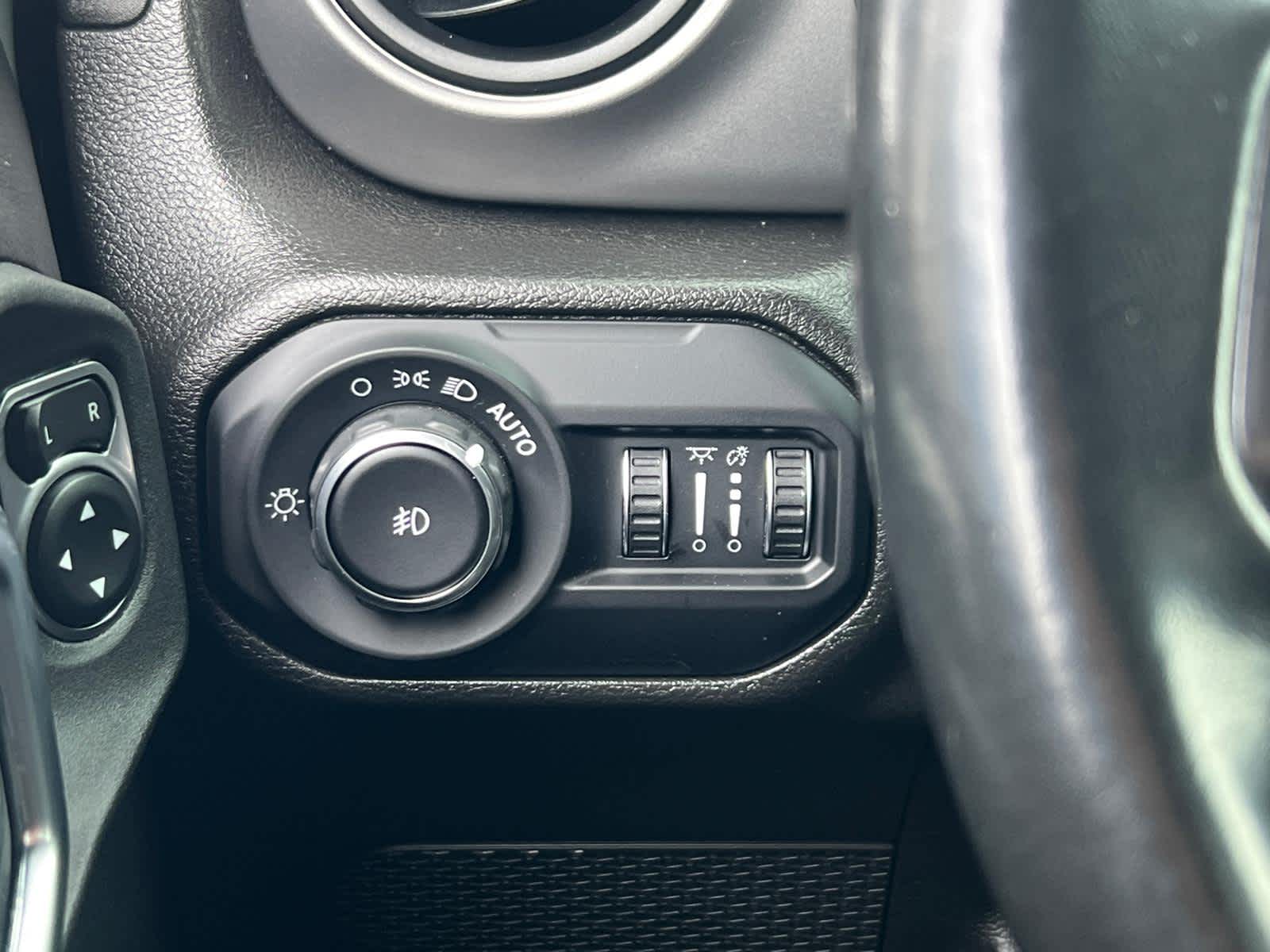 2022 Jeep Wrangler Unlimited Willys 4x4