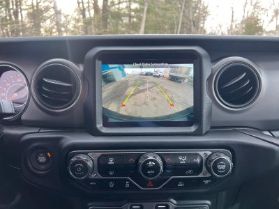 2022 Jeep Wrangler Unlimited Willys 4x4