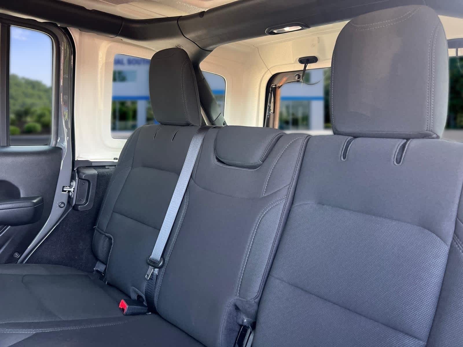2022 Jeep Wrangler Unlimited High Tide 4x4