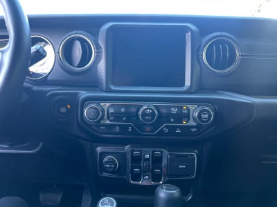 2022 Jeep Wrangler Unlimited Sahara 4x4