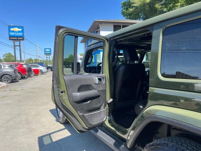 2022 Jeep Wrangler Unlimited Sahara 4x4