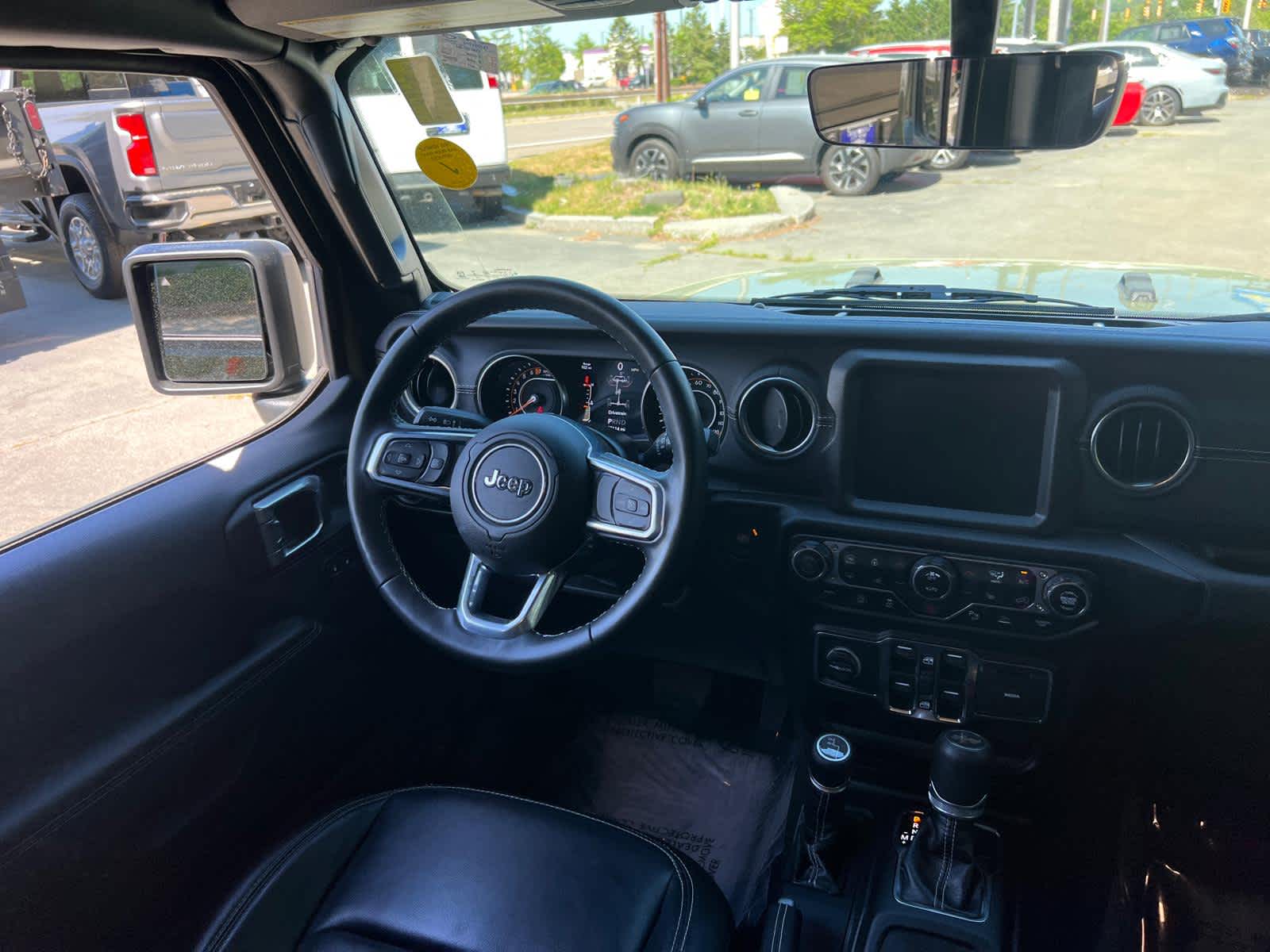 2022 Jeep Wrangler Unlimited Sahara 4x4