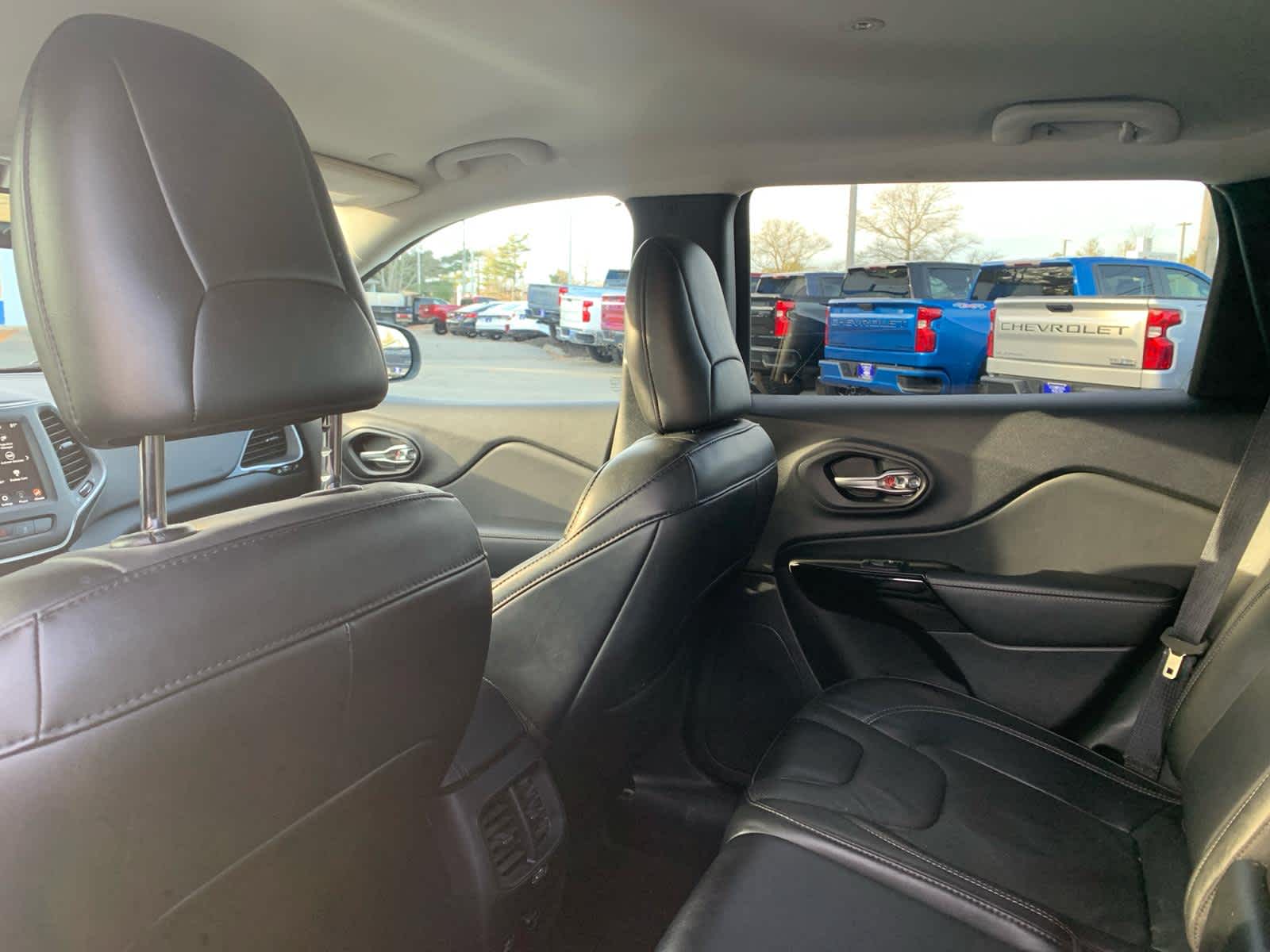 2023 Jeep Cherokee Altitude Lux