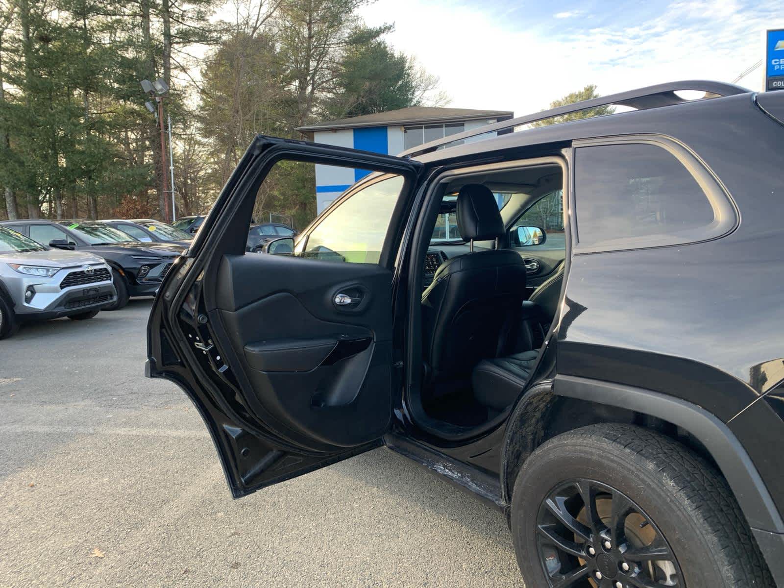 2023 Jeep Cherokee Altitude Lux