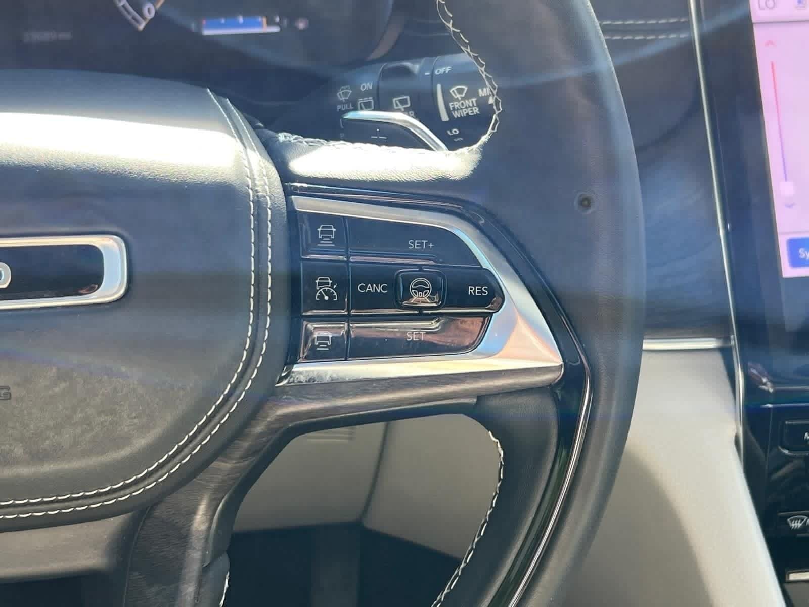 2023 Jeep Grand Cherokee Overland 4x4