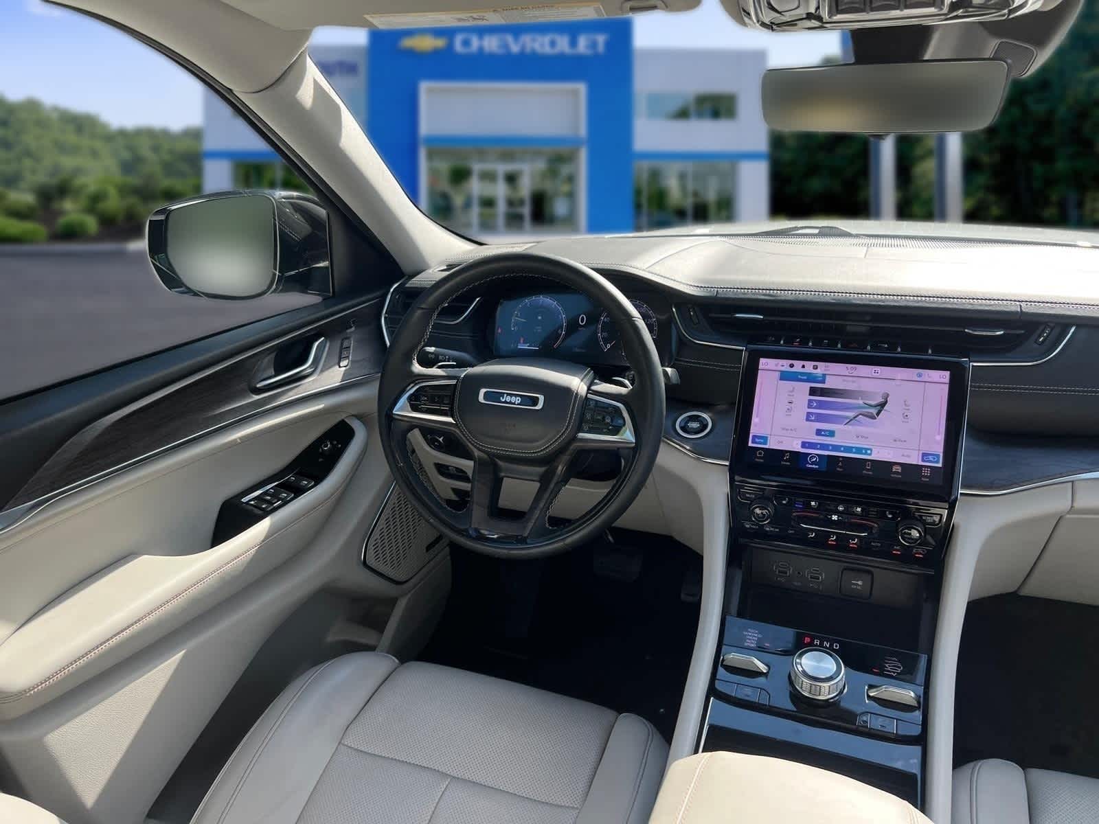 2023 Jeep Grand Cherokee Overland 4x4