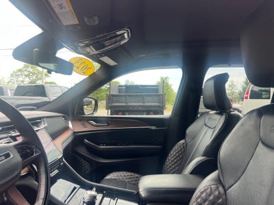 2023 Jeep Grand Cherokee Summit