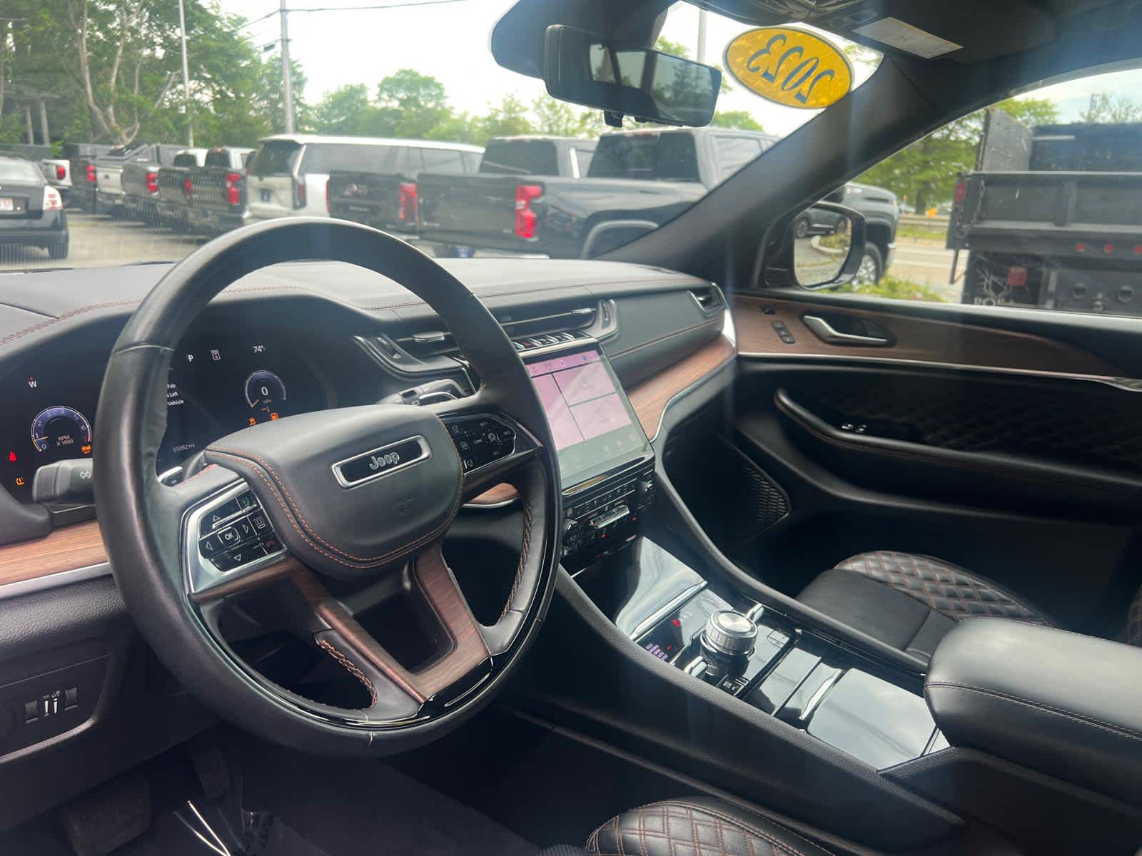 2023 Jeep Grand Cherokee Summit