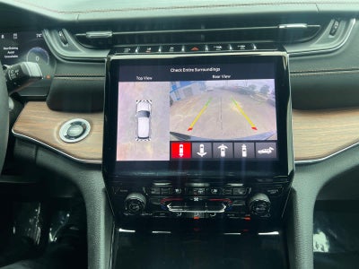2023 Jeep Grand Cherokee Summit