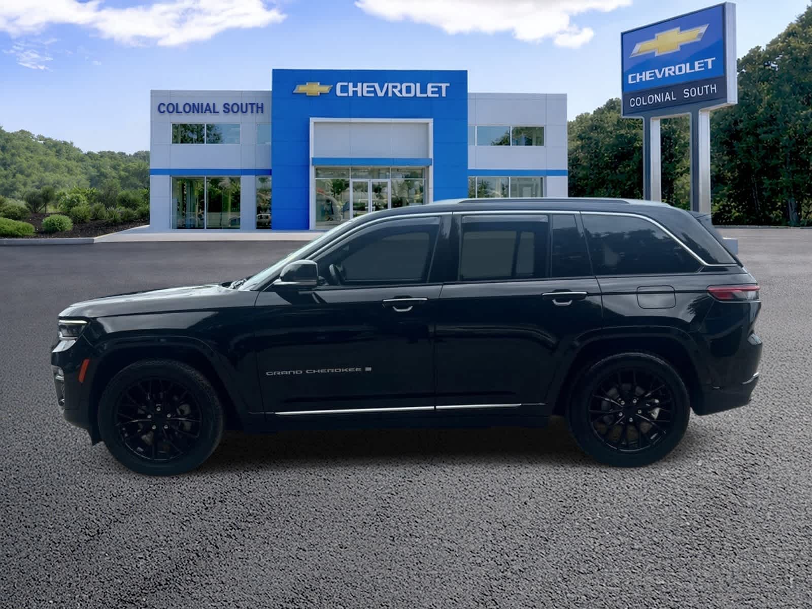 2023 Jeep Grand Cherokee Summit