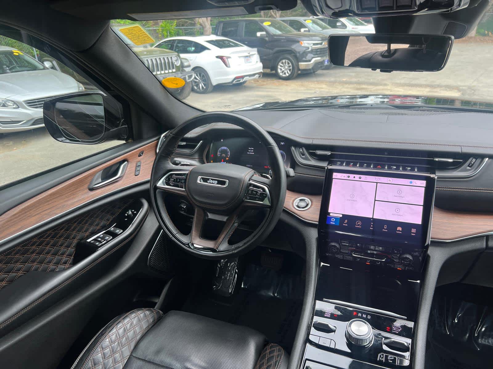 2023 Jeep Grand Cherokee Summit