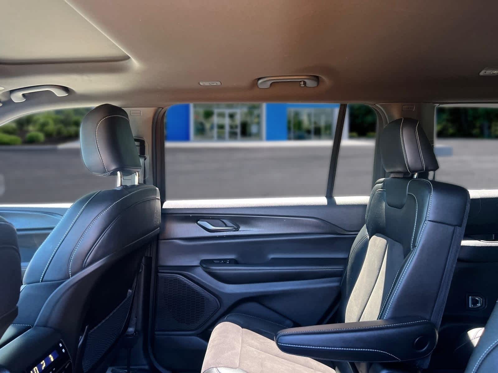 2023 Jeep Grand Cherokee L Altitude X 4x4