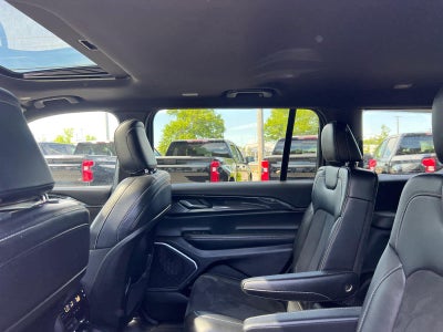 2022 Jeep Grand Cherokee L Altitude 4x4