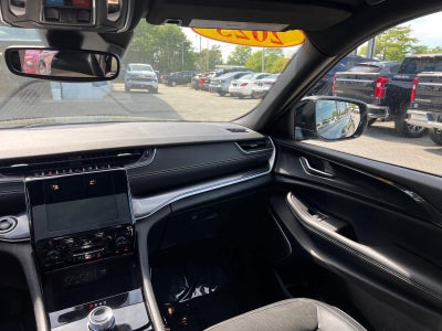 2022 Jeep Grand Cherokee L Altitude 4x4