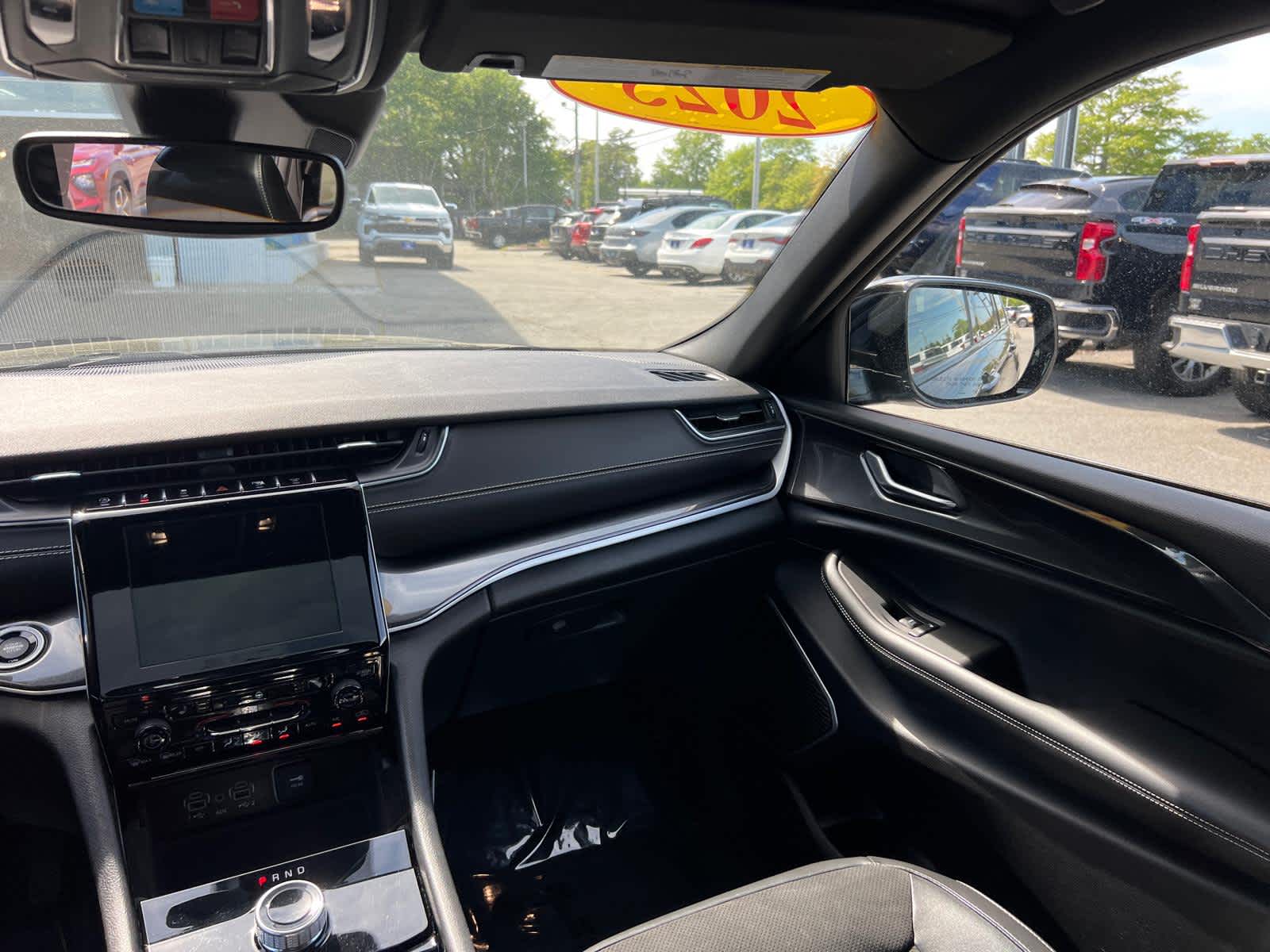 2022 Jeep Grand Cherokee L Altitude 4x4