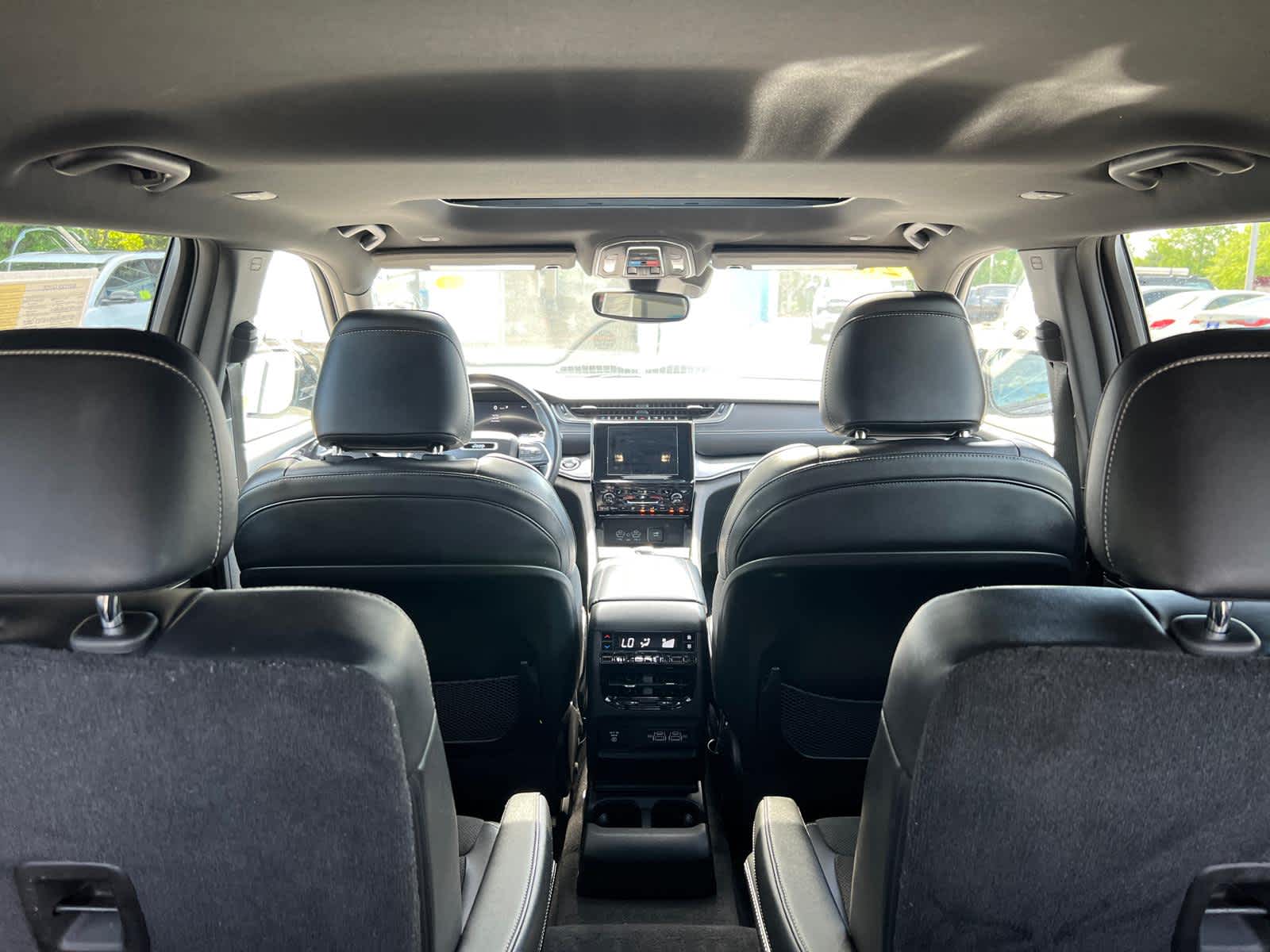 2022 Jeep Grand Cherokee L Altitude 4x4