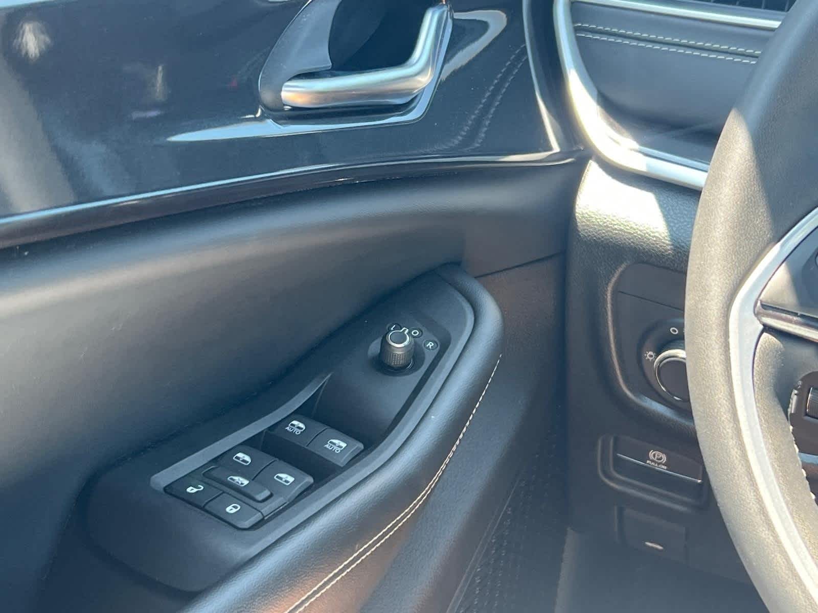 2023 Jeep Grand Cherokee L Altitude 4x4
