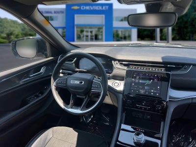 2023 Jeep Grand Cherokee L Altitude 4x4