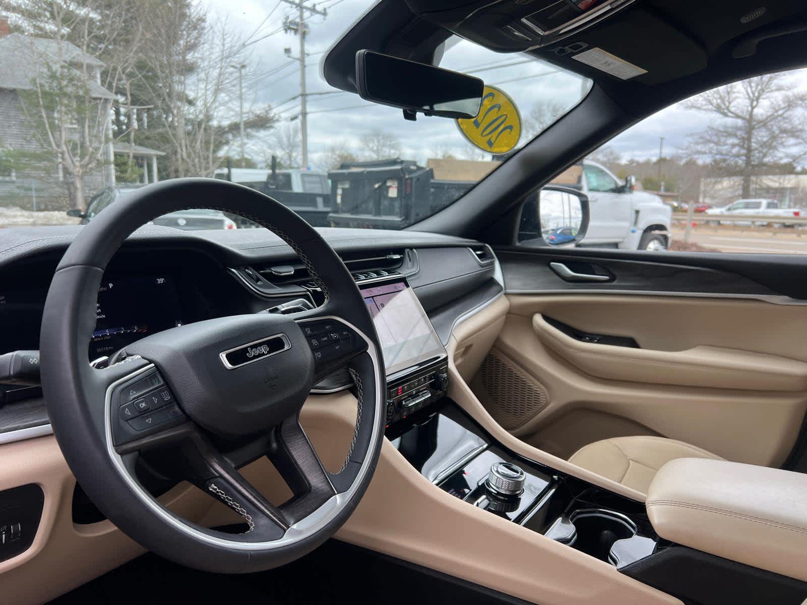 2023 Jeep Grand Cherokee L Limited 4x4