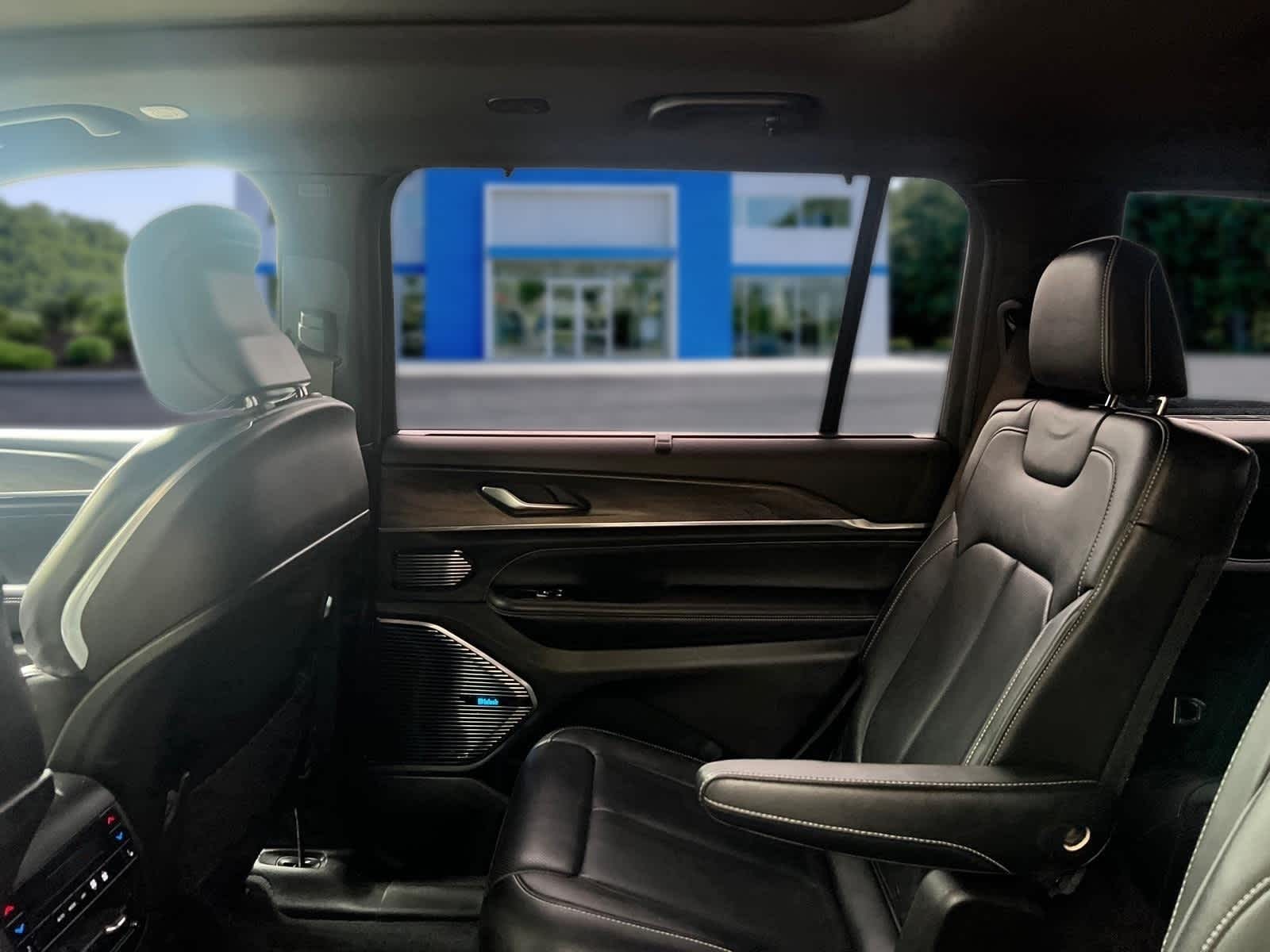 2022 Jeep Grand Cherokee L Overland 4x4