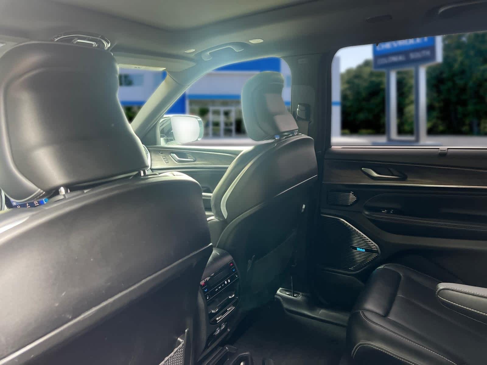 2022 Jeep Grand Cherokee L Overland 4x4