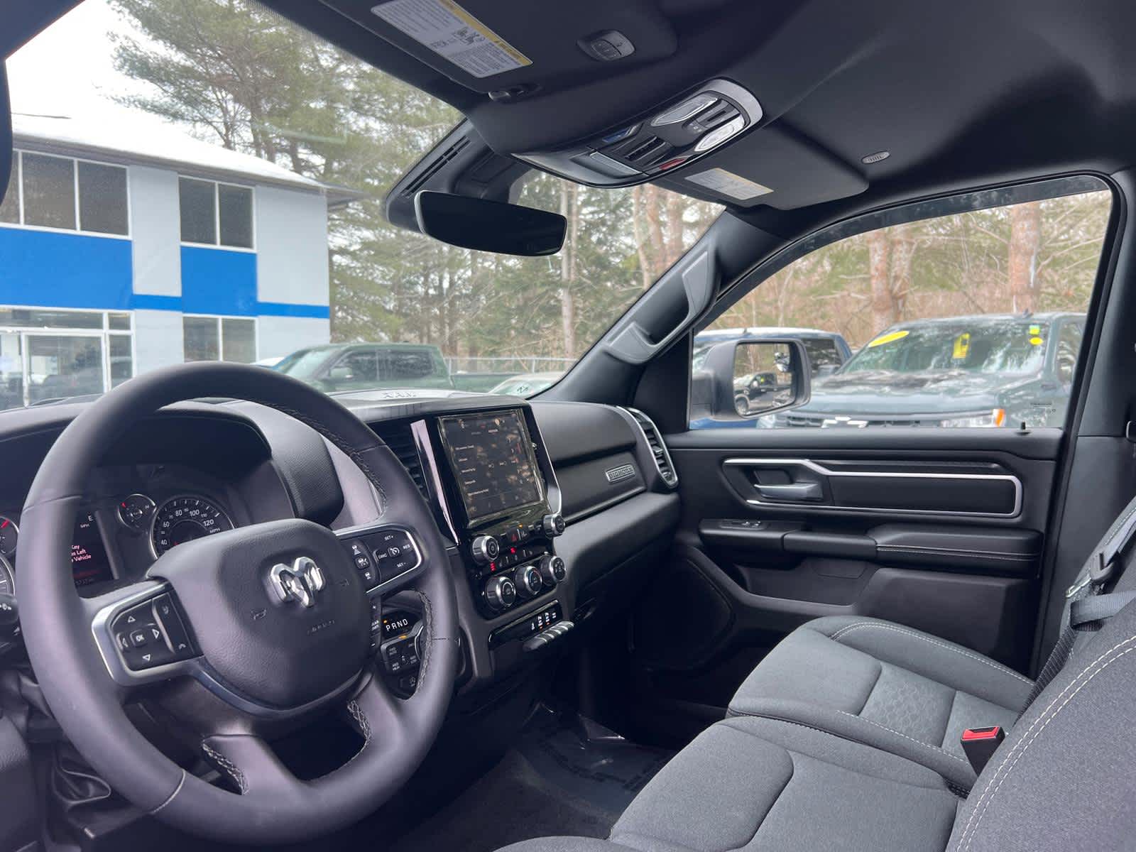 2025 RAM 1500 Big Horn Crew Cab 4x4 5'7" Box