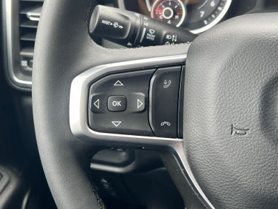 2025 RAM 1500 Big Horn Crew Cab 4x4 5'7" Box