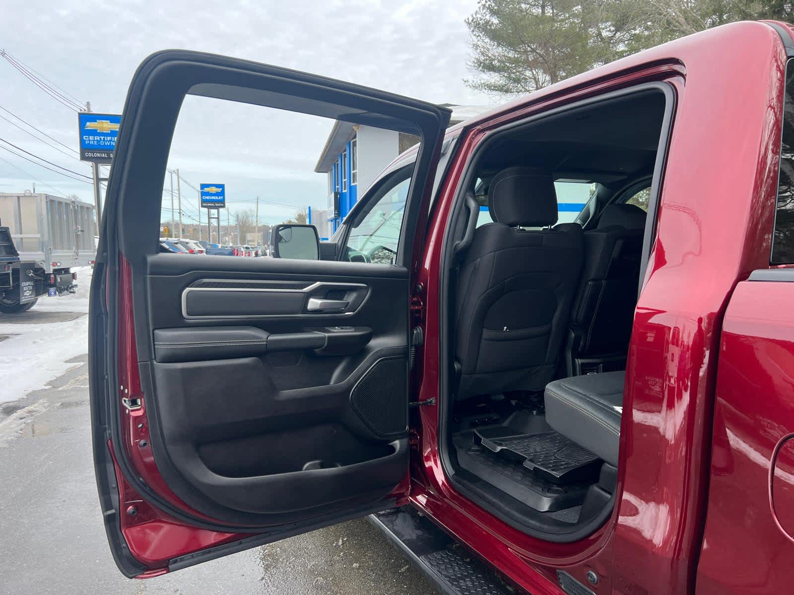 2025 RAM 1500 Big Horn Crew Cab 4x4 5'7" Box