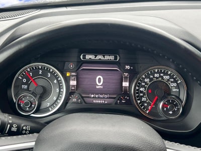 2023 RAM 1500 Big Horn Crew Cab 4x4 5'7" Box