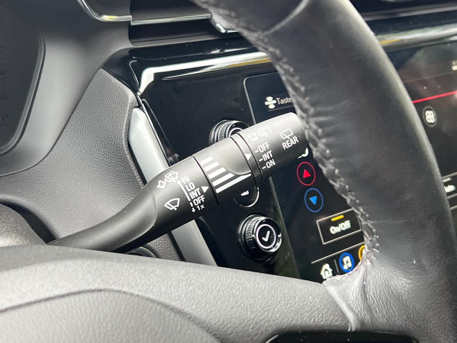 2023 Chevrolet Bolt EUV LT - Photo 18