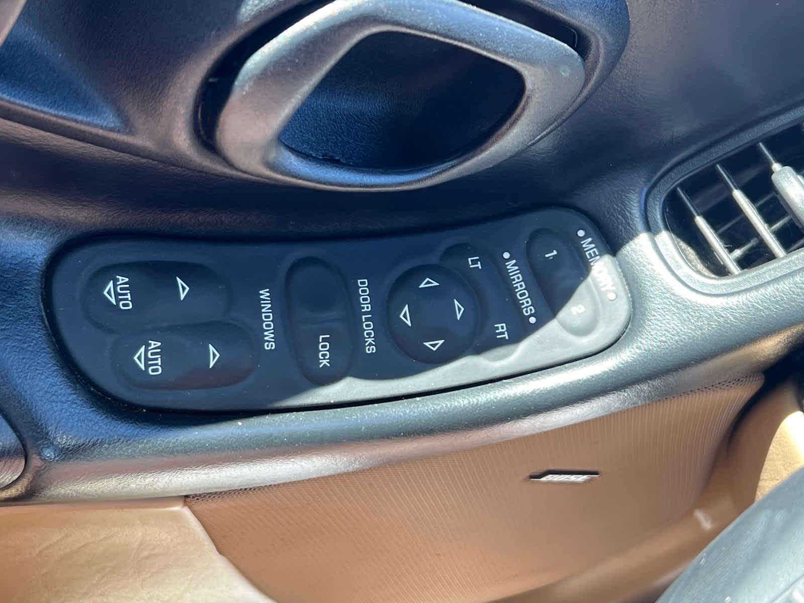 2003 Chevrolet Corvette Base
