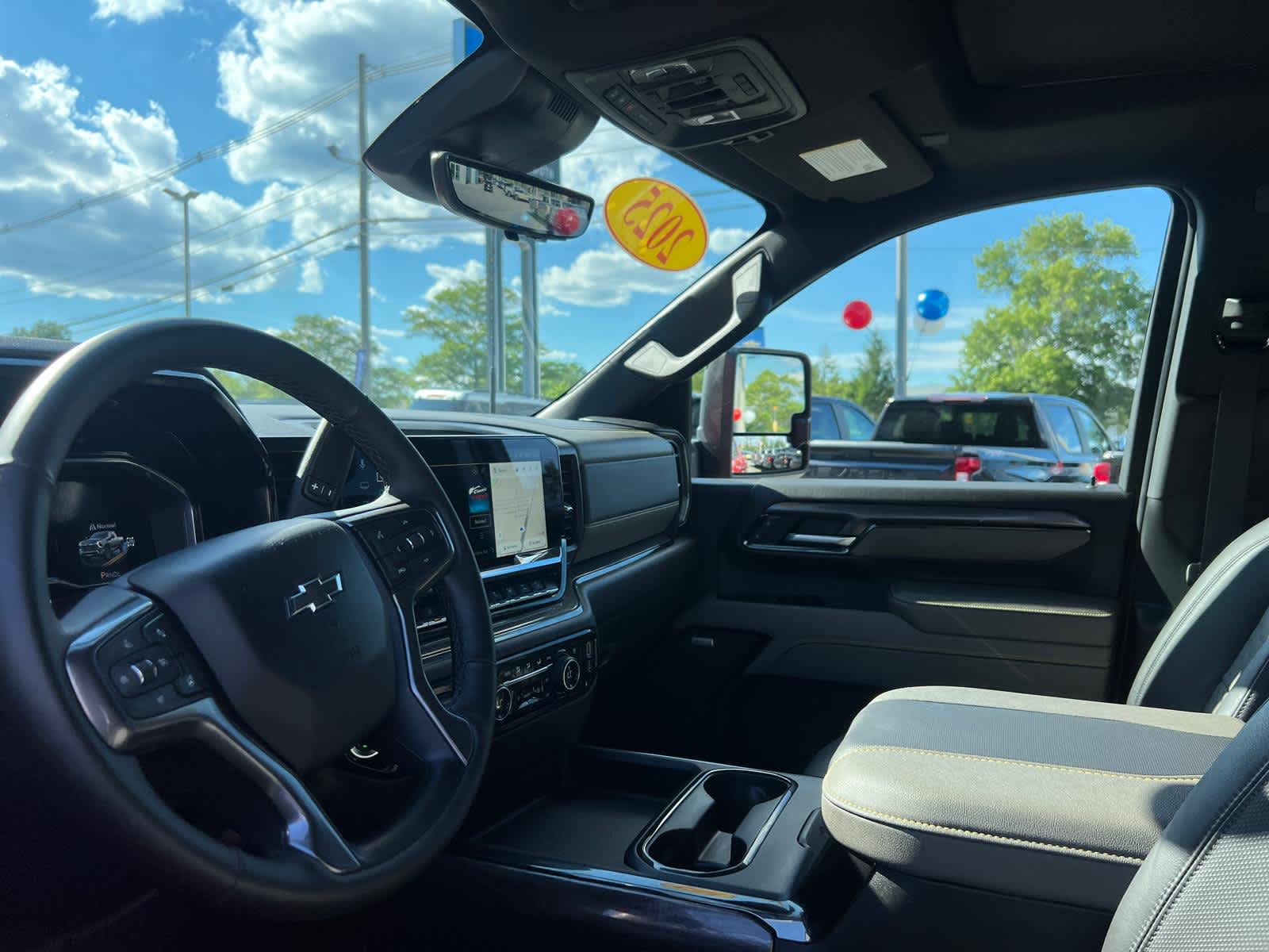 2025 Chevrolet Silverado 2500HD ZR2 - Photo 14