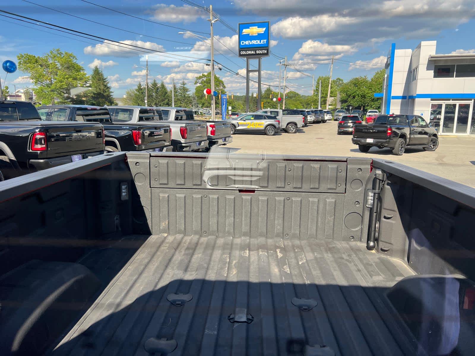 2025 Chevrolet Silverado 2500HD ZR2 - Photo 36