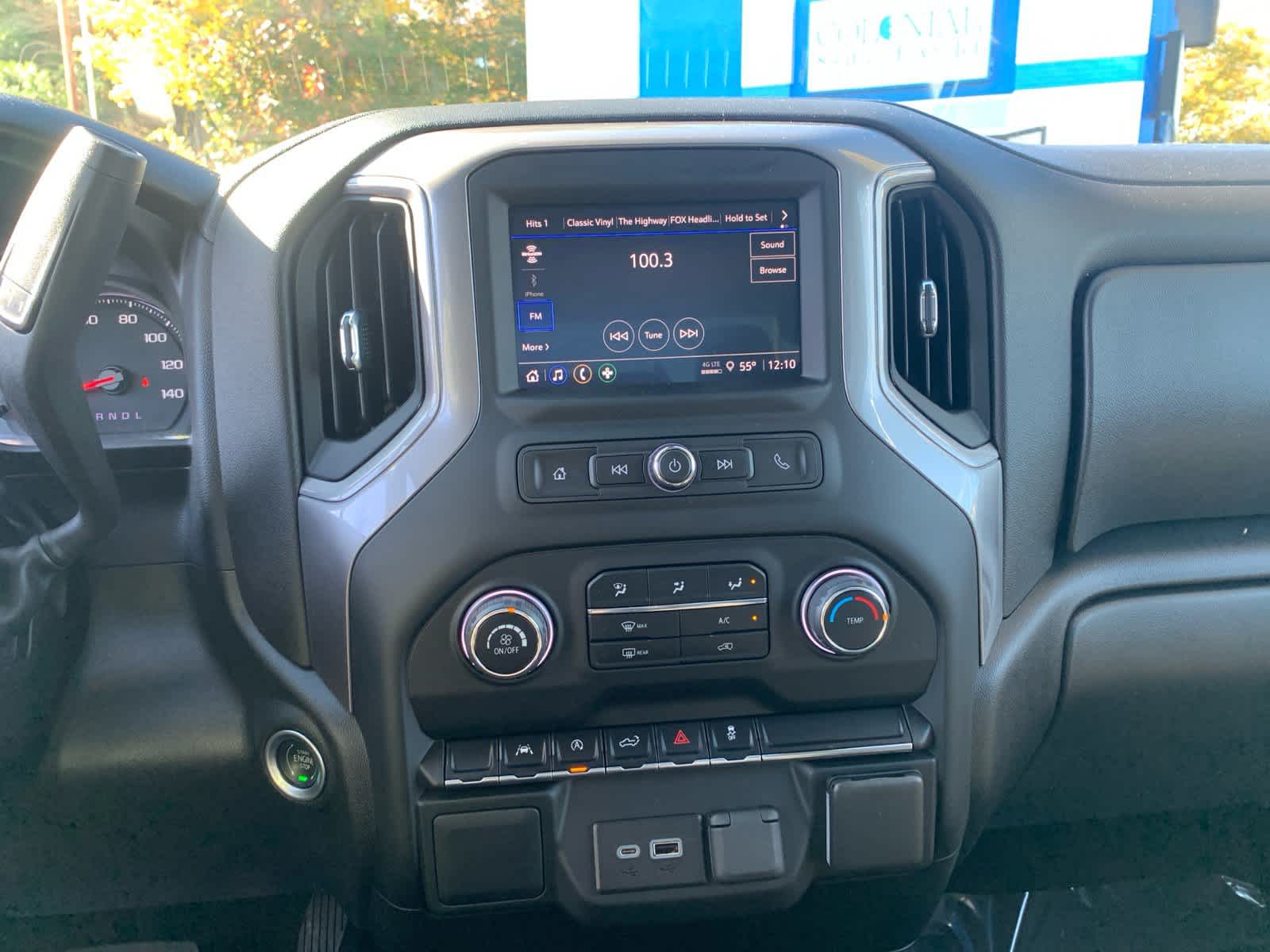 2022 Chevrolet Silverado 1500 Custom