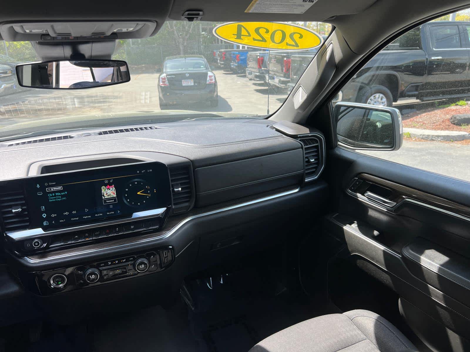2024 Chevrolet Silverado 1500 LT (2FL)
