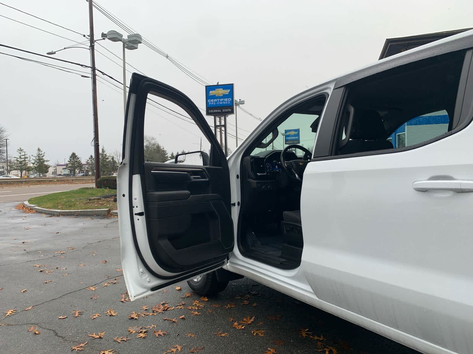 2022 Chevrolet Silverado 1500 LT (2FL)