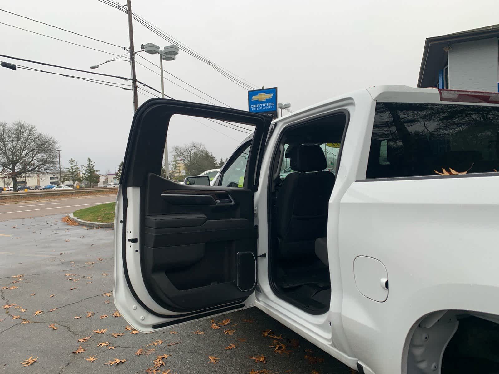 2022 Chevrolet Silverado 1500 LT (2FL)