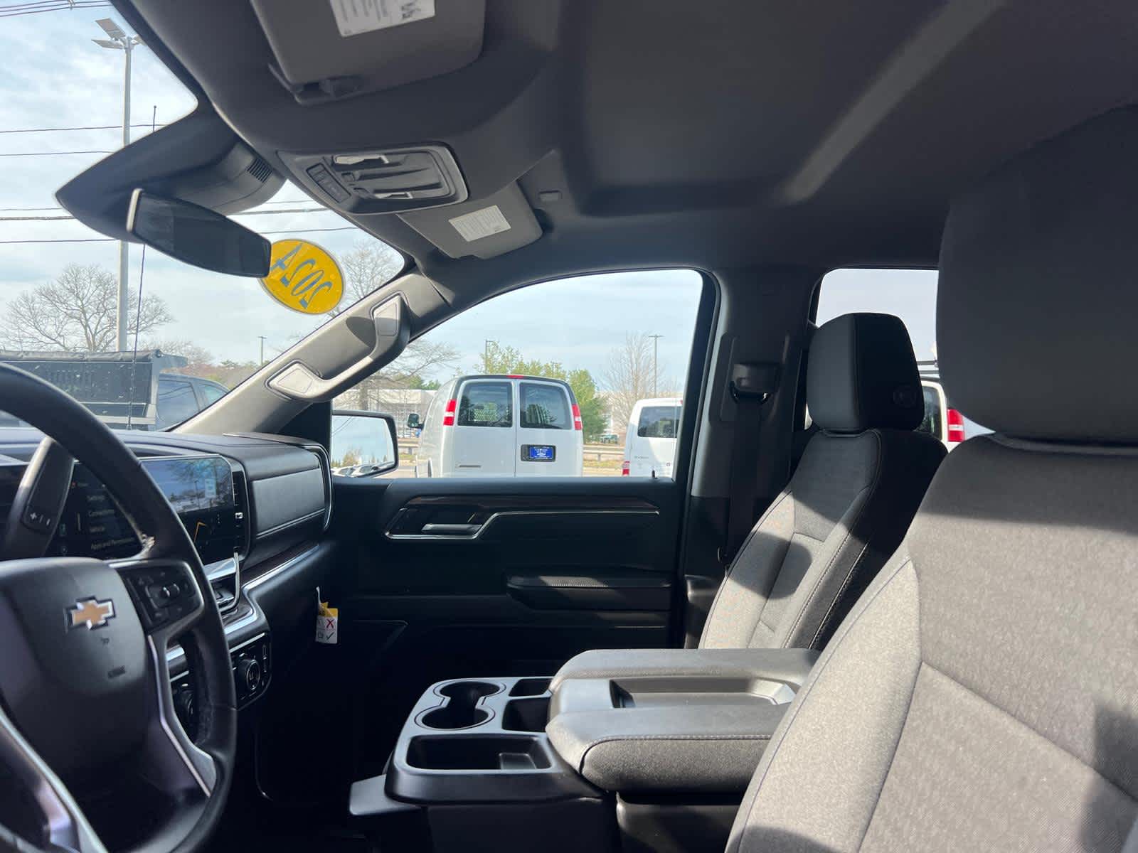 2024 Chevrolet Silverado 1500 LT (2FL)