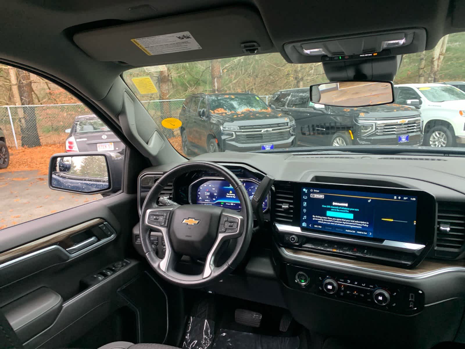 2022 Chevrolet Silverado 1500 LT (2FL)