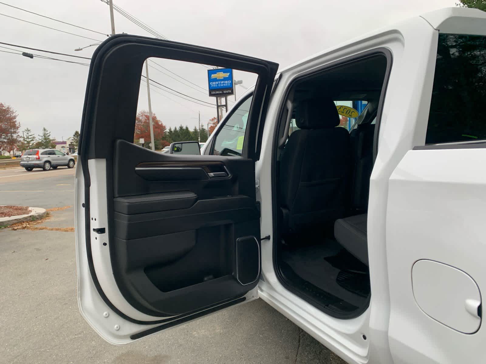 2023 Chevrolet Silverado 1500 LT (2FL)