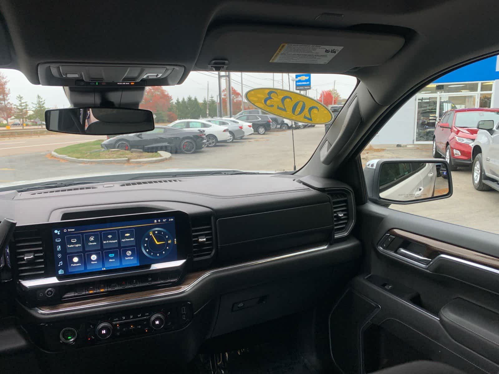 2023 Chevrolet Silverado 1500 LT (2FL)