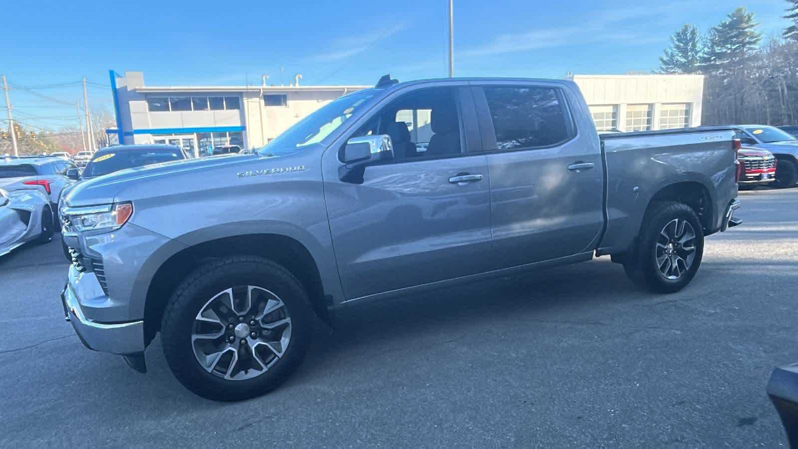 2024 Chevrolet Silverado 1500 LT (2FL)