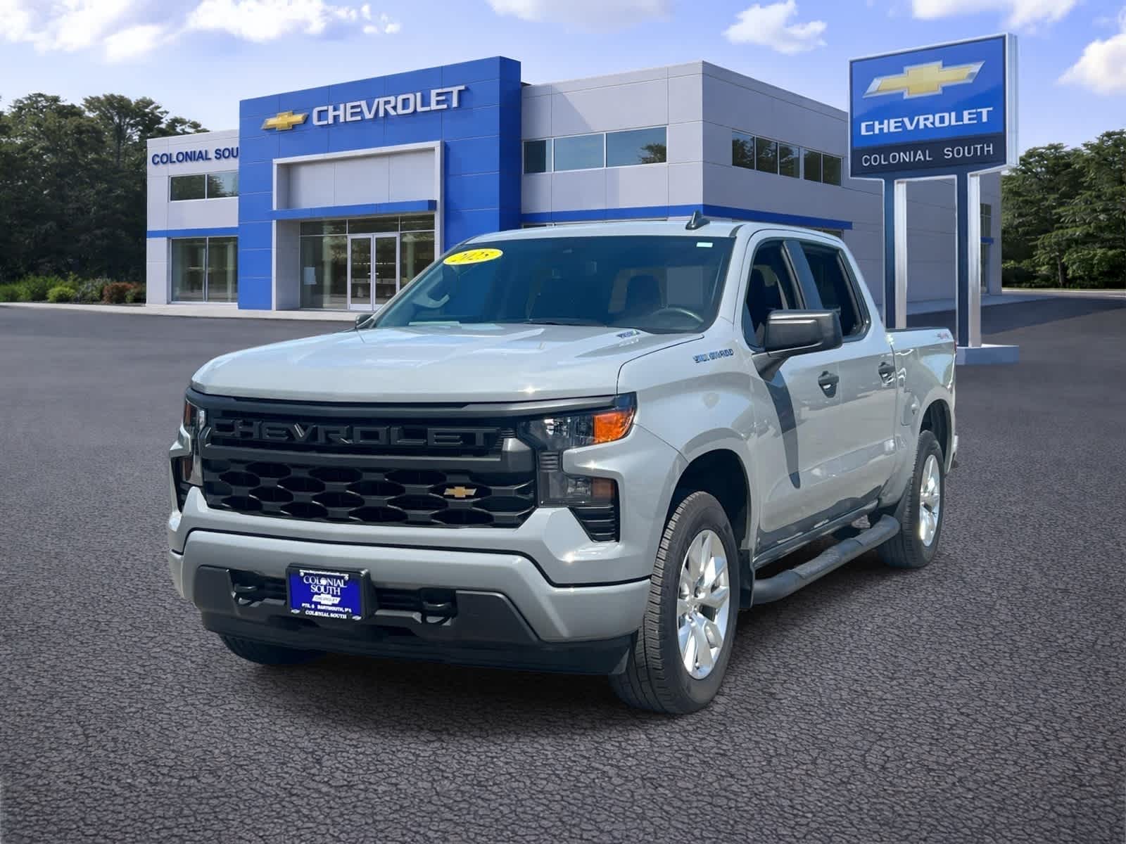 2025 Chevrolet Silverado 1500 Custom
