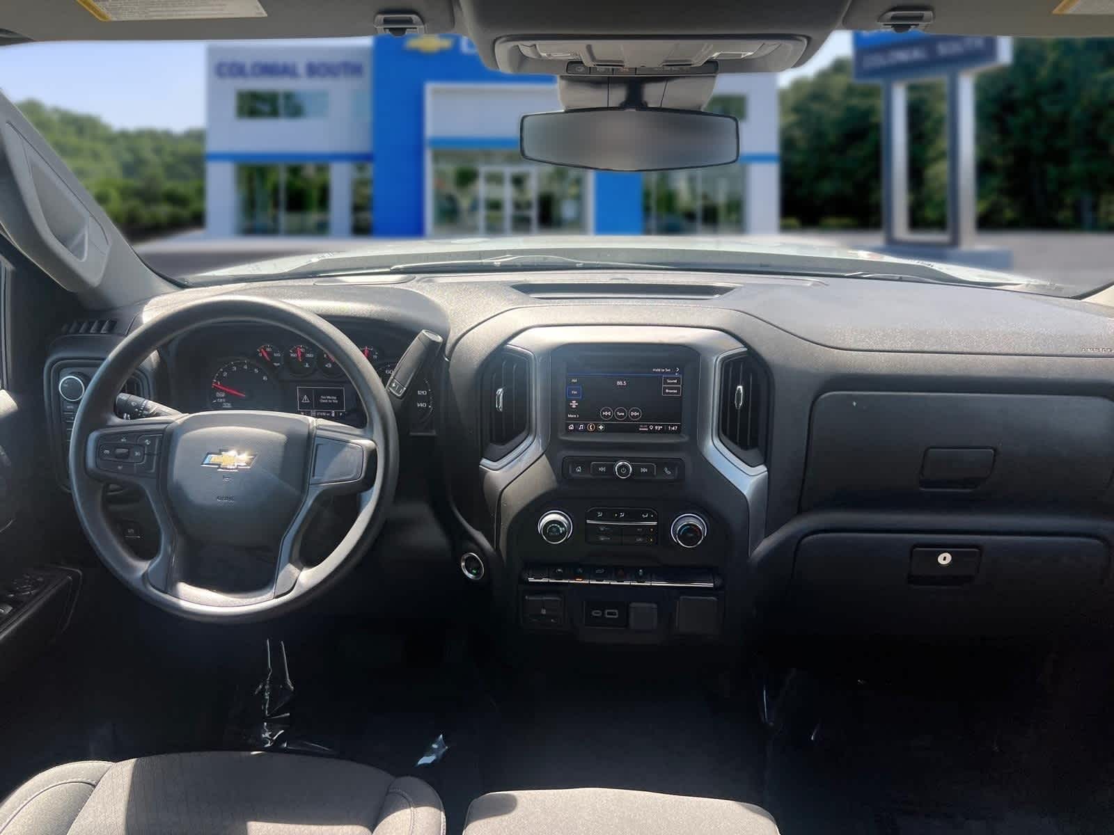 2025 Chevrolet Silverado 1500 Custom