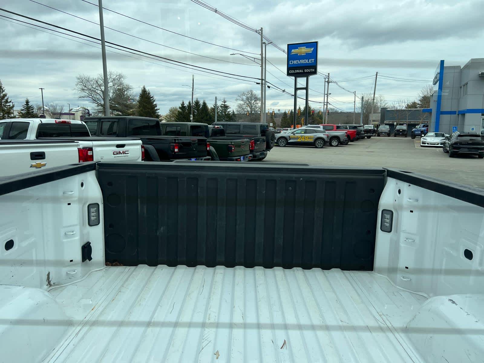 2025 Chevrolet Silverado 1500 LT