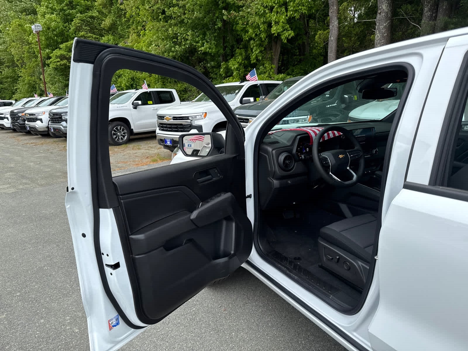 2025 Chevrolet Colorado WT/LT