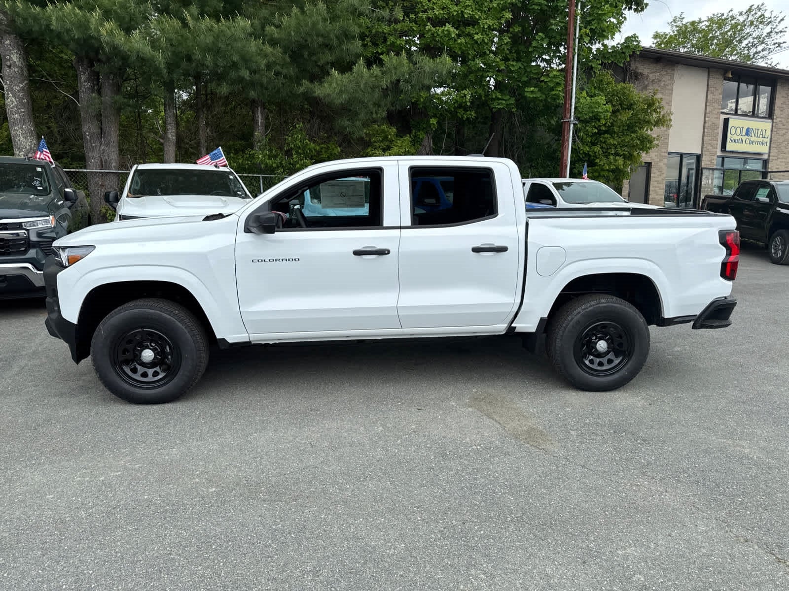 2025 Chevrolet Colorado WT/LT