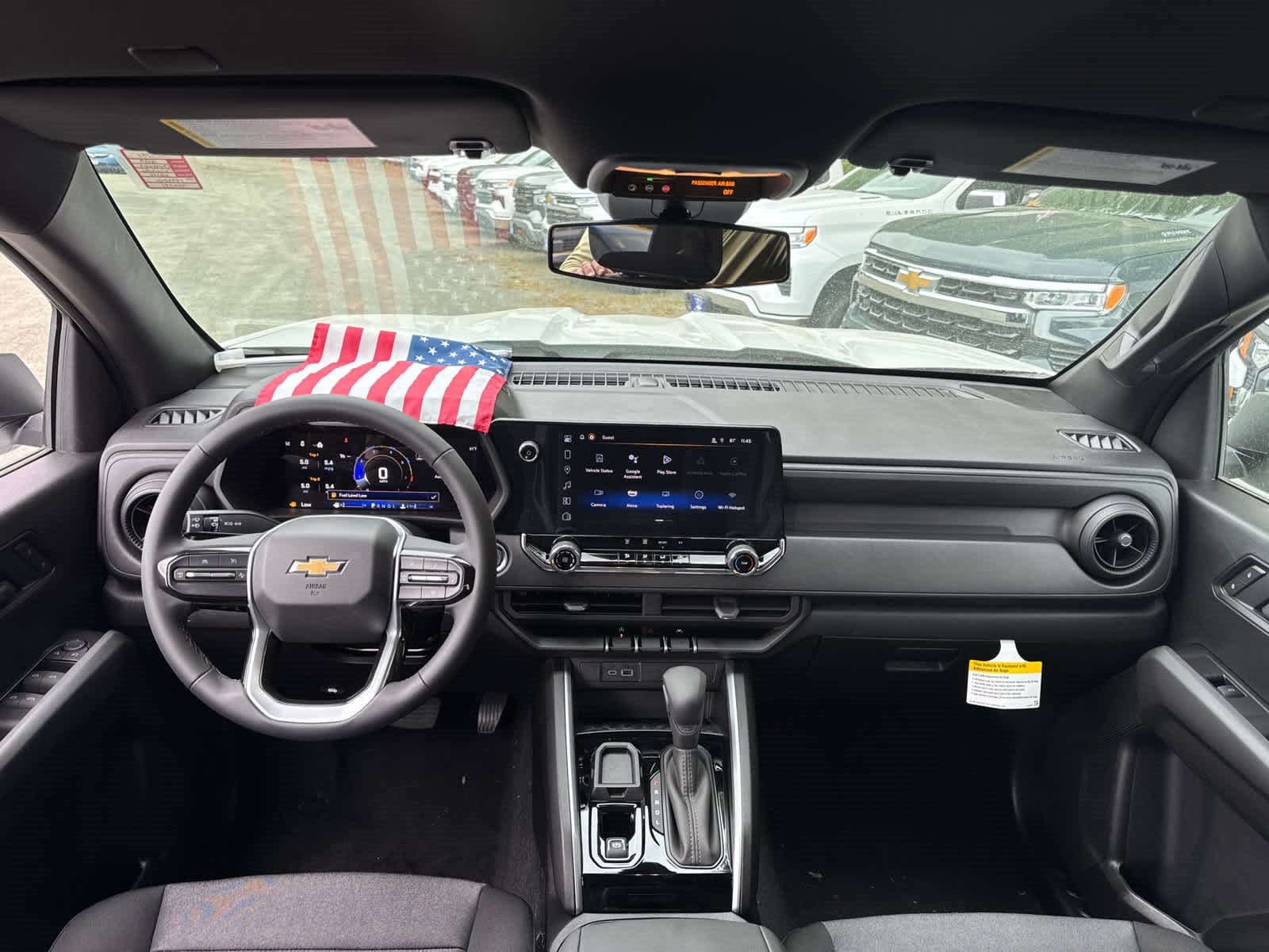 2025 Chevrolet Colorado WT/LT