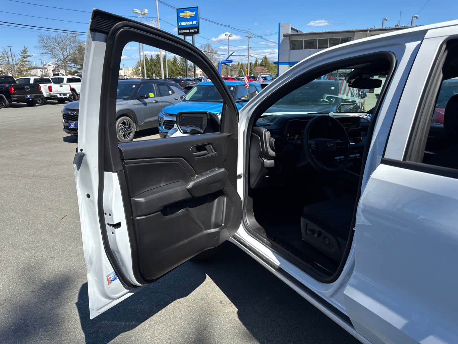 2024 Chevrolet Colorado WT