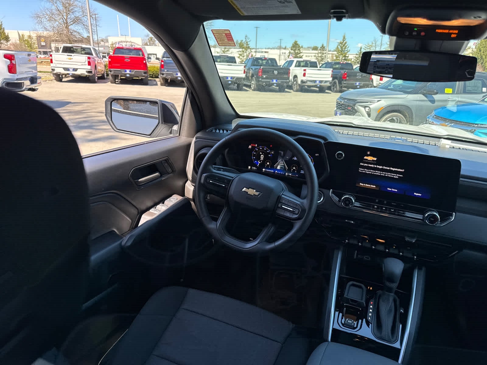 2024 Chevrolet Colorado WT